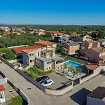 Oasis Jadreski Pool Apartment *
