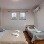 Oasis Jadreski Pool Lejlighed *
