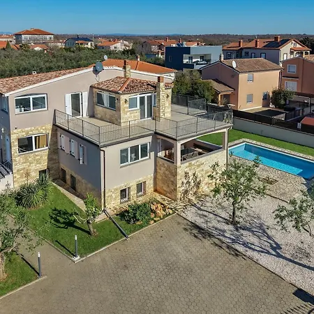 Appartement Oasis Jadreski Pool