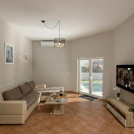 Oasis Jadreski Pool * Πούλα
