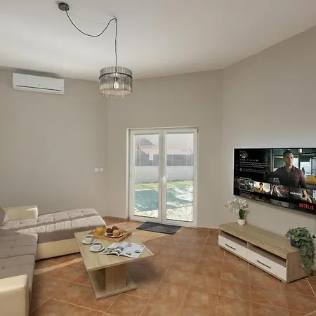 Oasis Jadreski Pool Appartement *