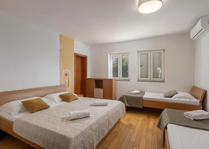 Oasis Jadreski Pool Appartement