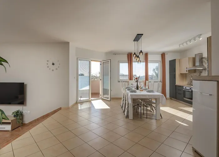 Oasis Jadreski Pool Appartement