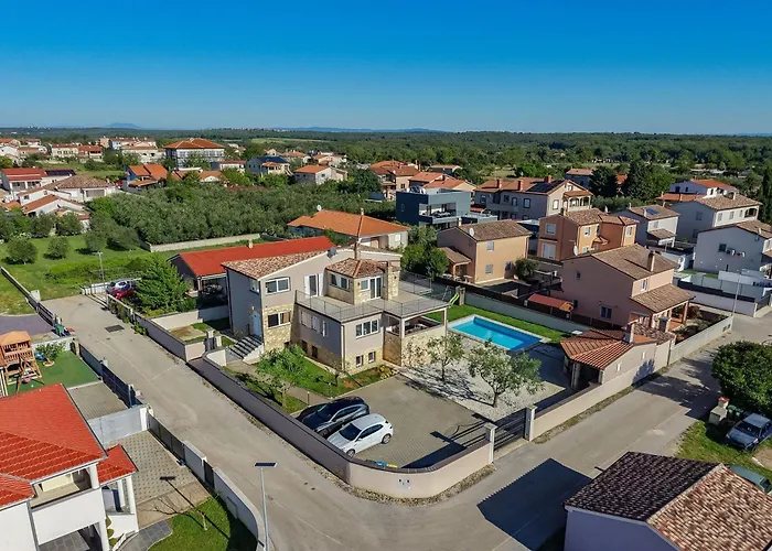 Oasis Jadreski Pool Appartement *