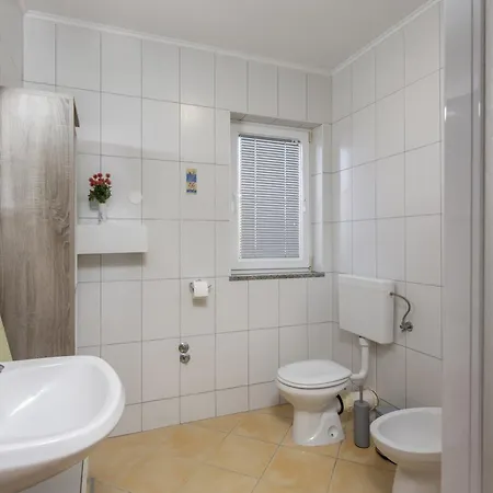 Oasis Jadreski Pool