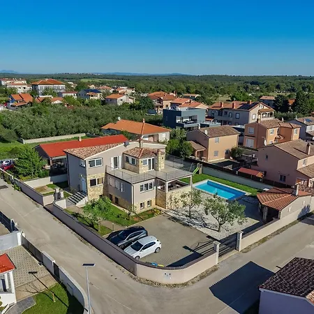 Oasis Jadreski Pool Appartement *